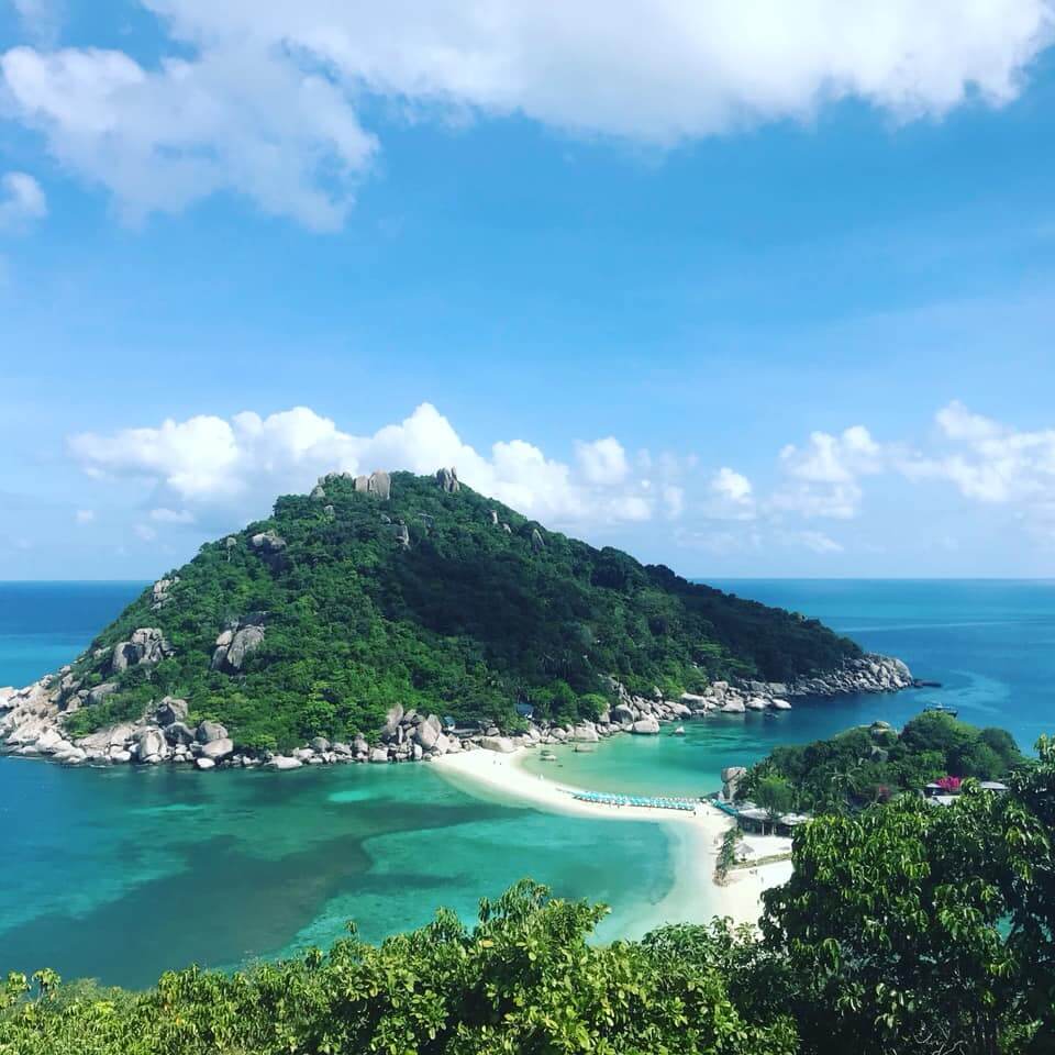 Koh Tao: 4 Days of Scuba Diving, Fire Dancing, Beaches, and More